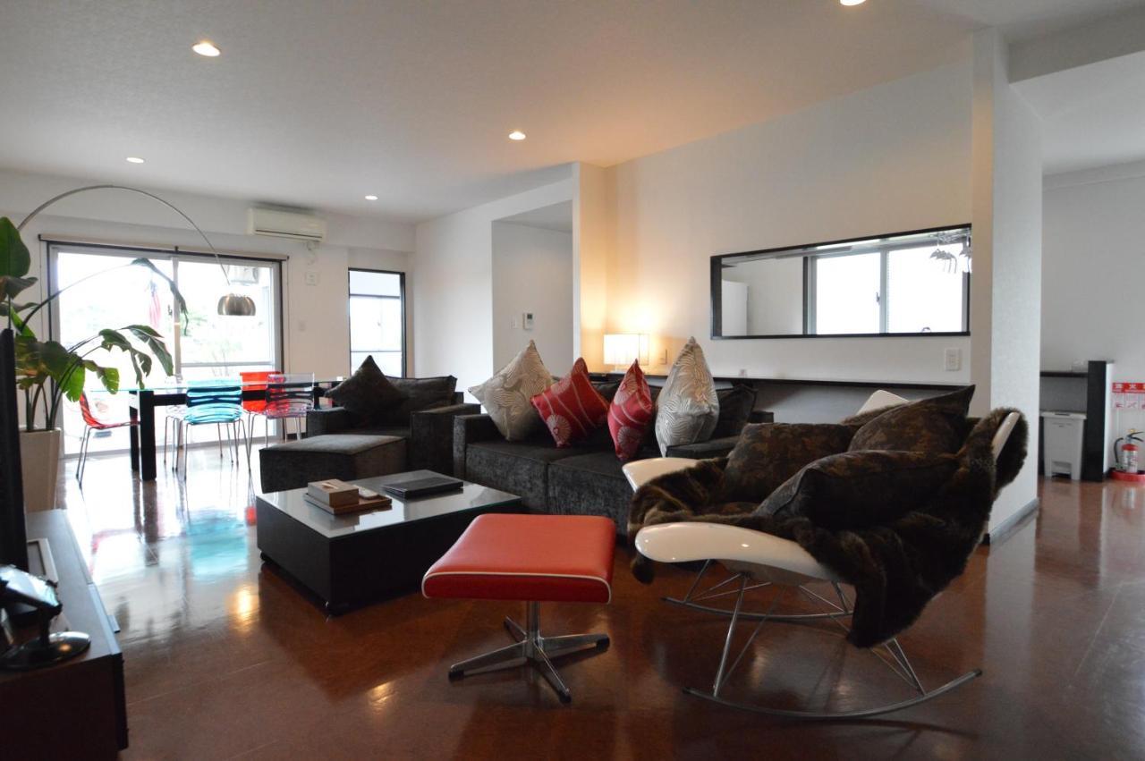 White Reef Apartment Uruma Exterior photo